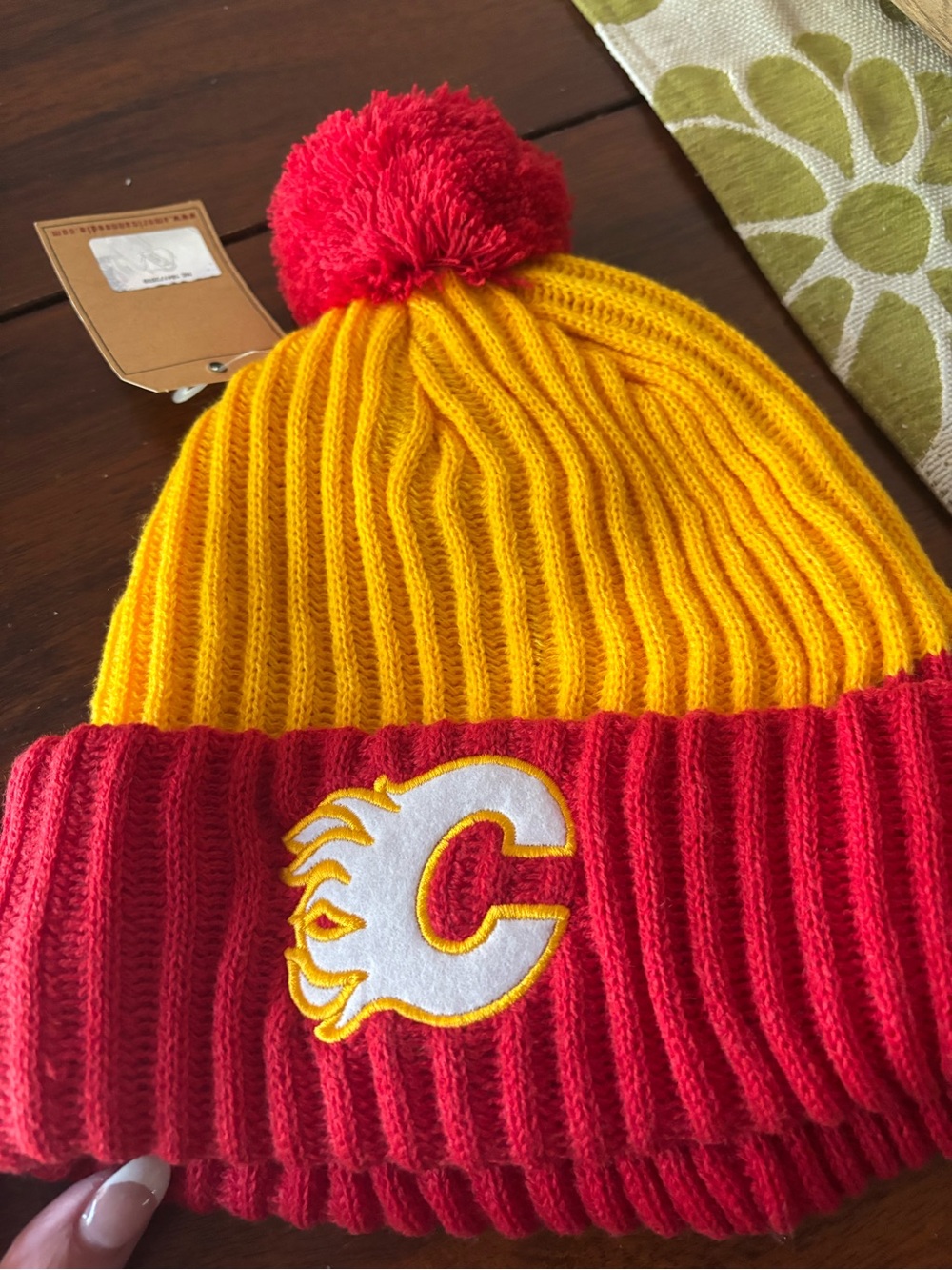 American Needle Women’s Yellow and Red Pom Cuffed Beanie NWT